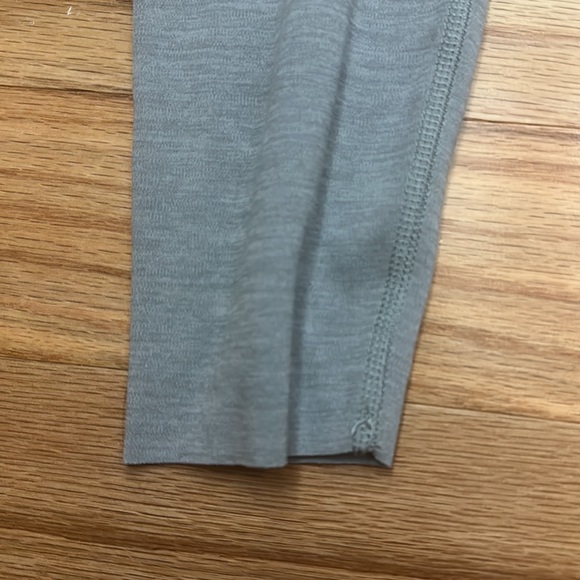 Nike Yoga Set - Picture 6 of 8